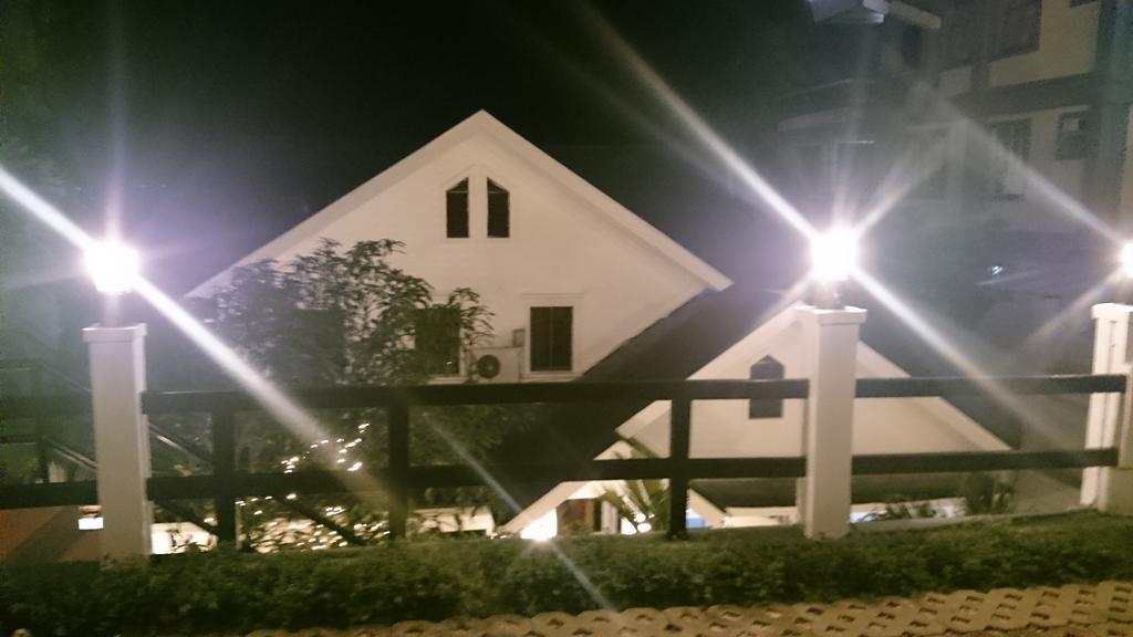 Chateau Beatrice Tagaytay City Exterior photo