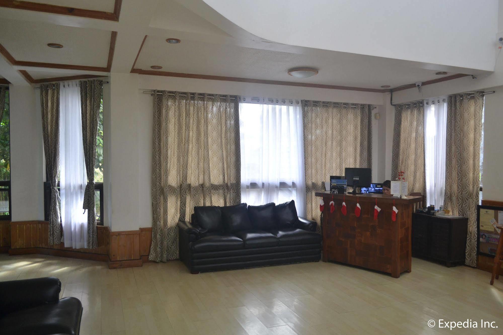 Chateau Beatrice Tagaytay City Exterior photo