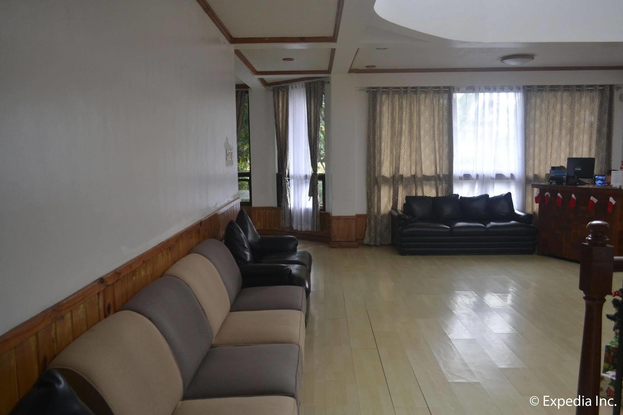 Chateau Beatrice Tagaytay City Exterior photo