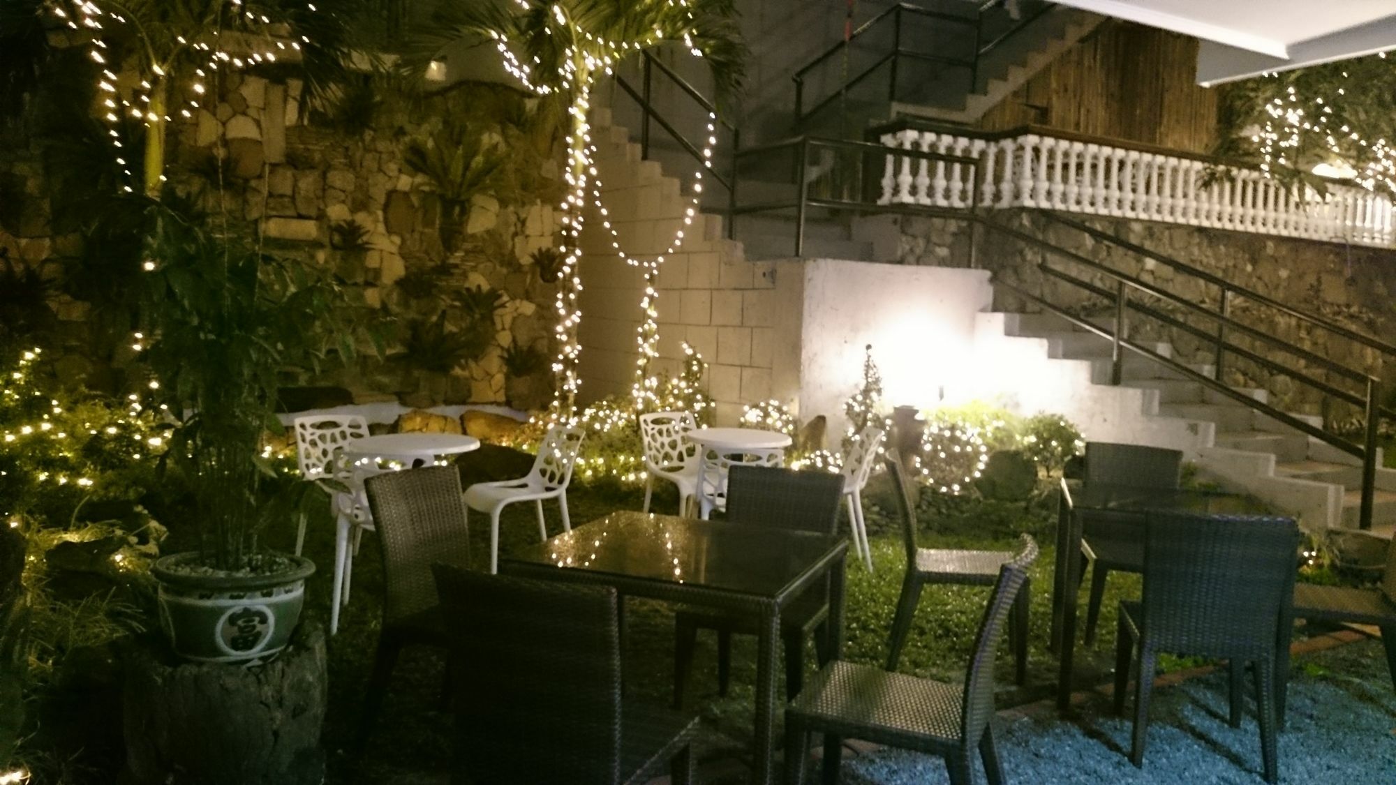 Chateau Beatrice Tagaytay City Exterior photo